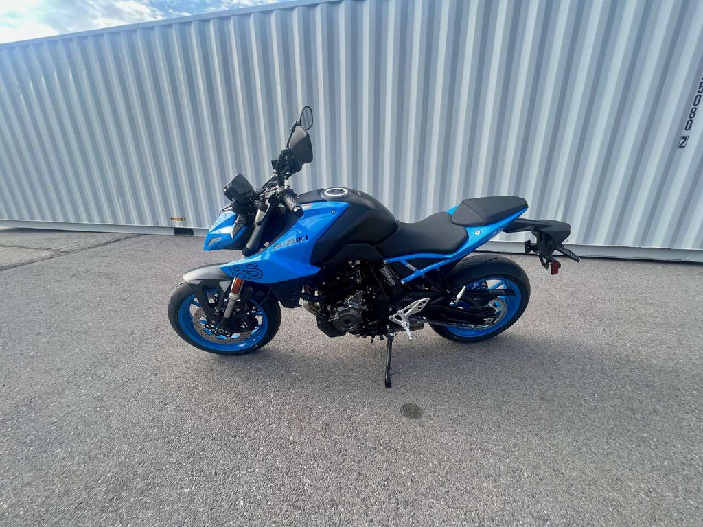 2023 SUZUKI GSX-8S