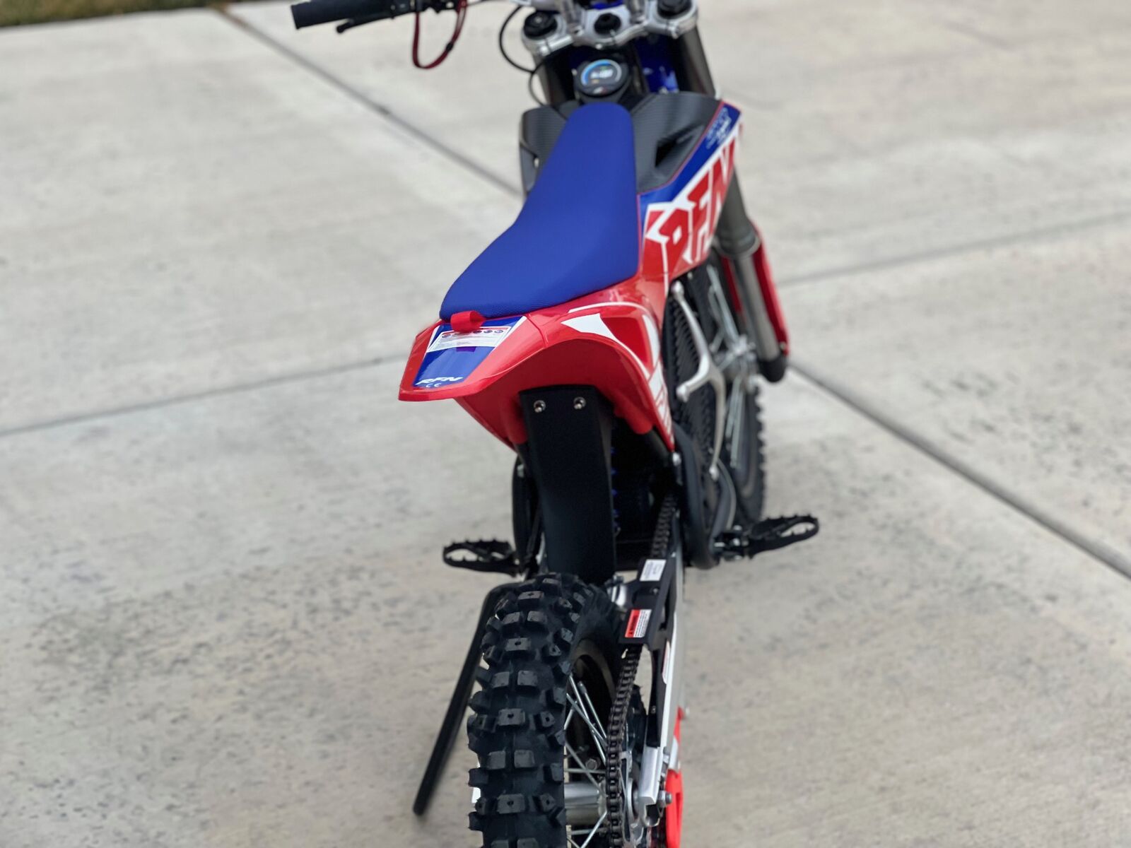 RFN SX-E8 BLUE / RED