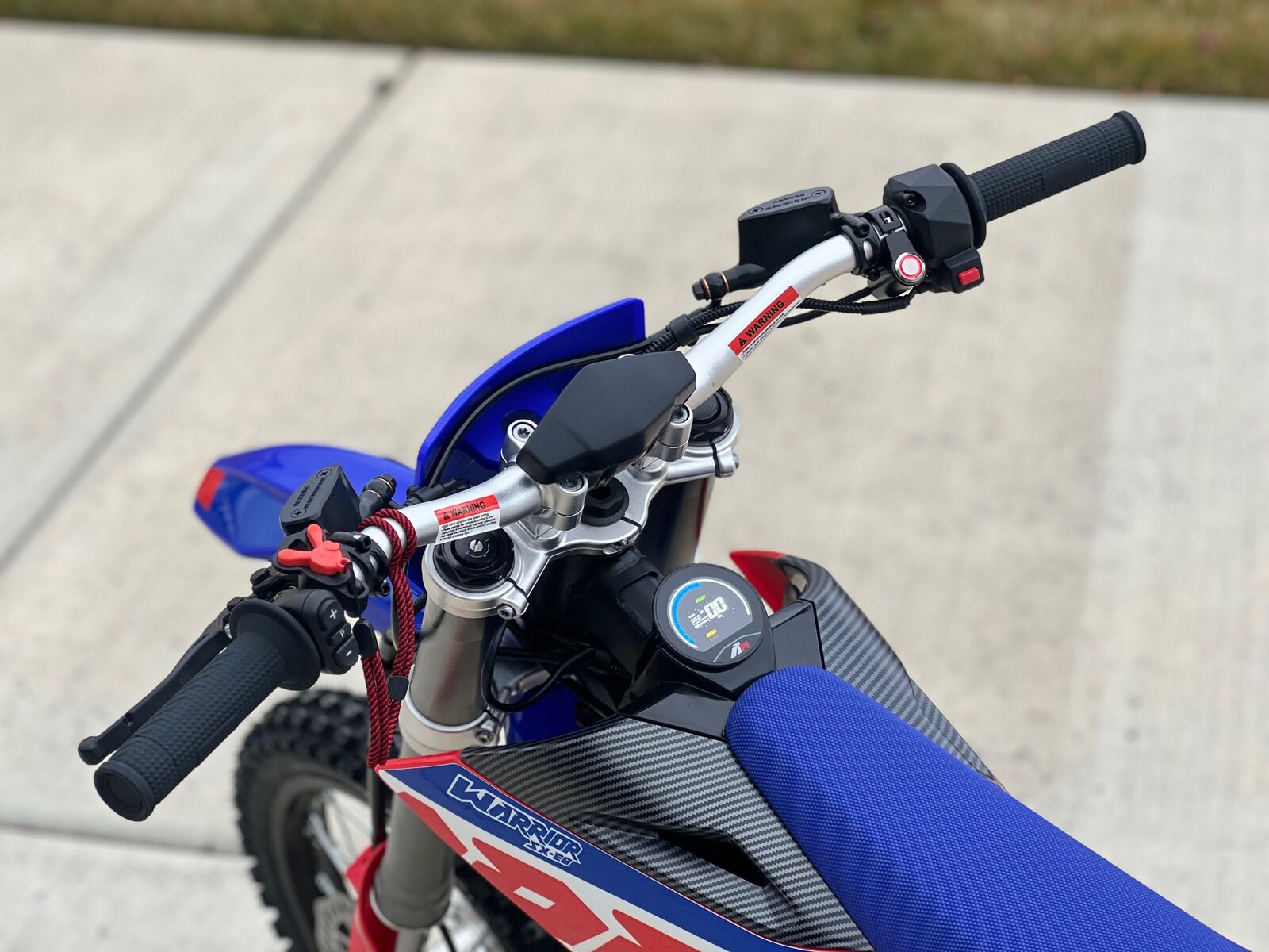 RFN SX-E8 BLUE / RED