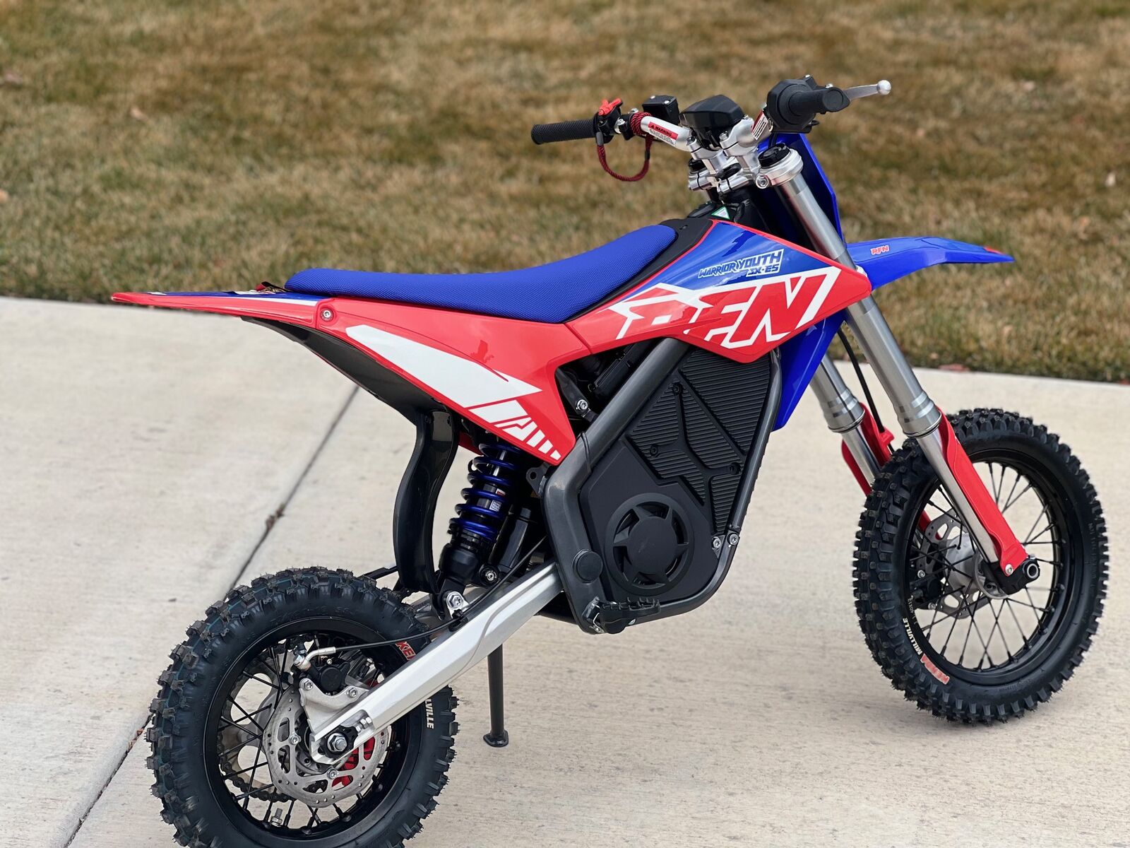 RFN SX-E5 RED / BLUE