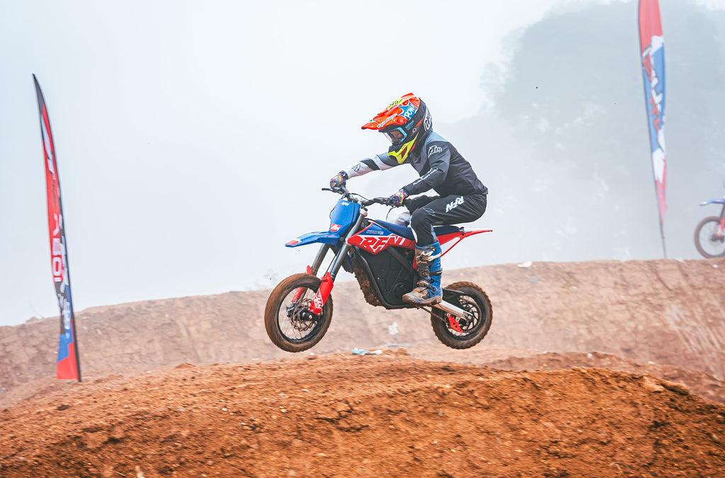 RFN SX-E5 RED / BLUE