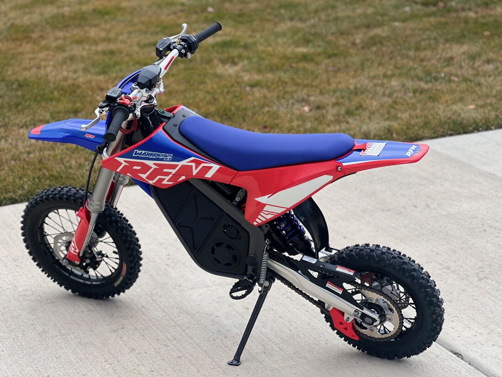 RFN SX-E5 RED / BLUE