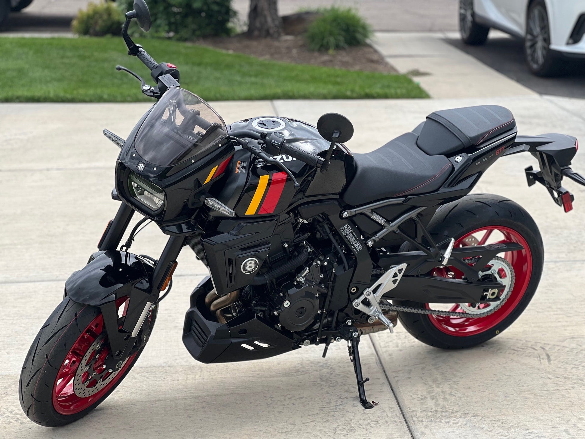 2026 SUZUKI GSX-8TT