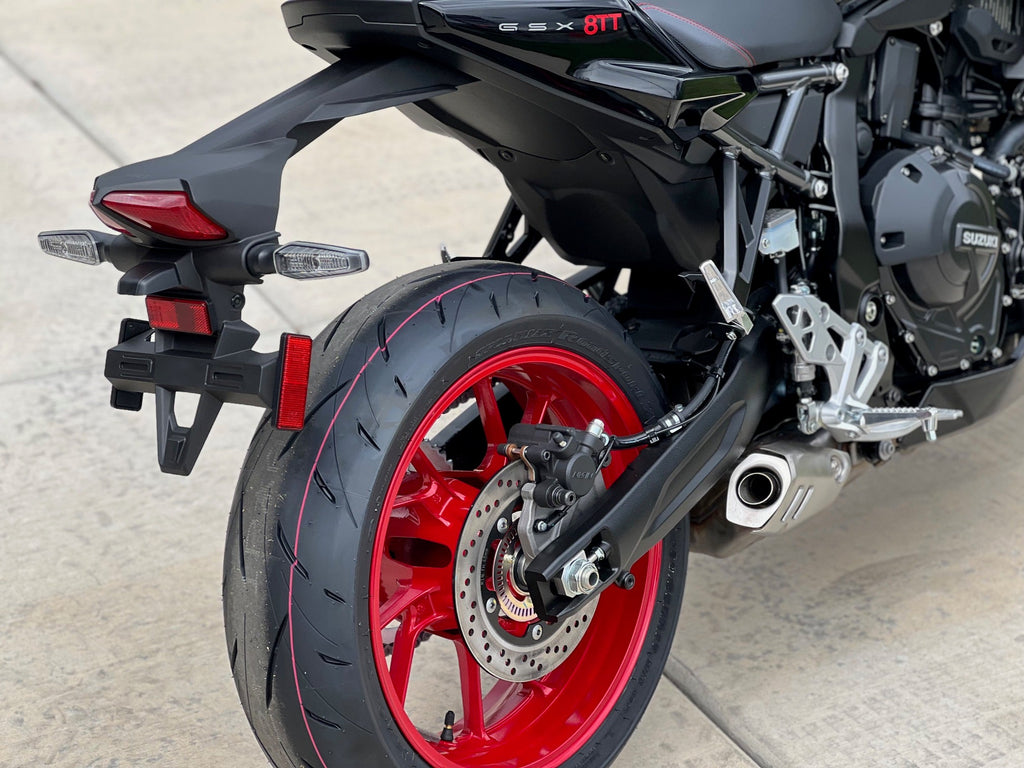 2026 SUZUKI GSX-8TT