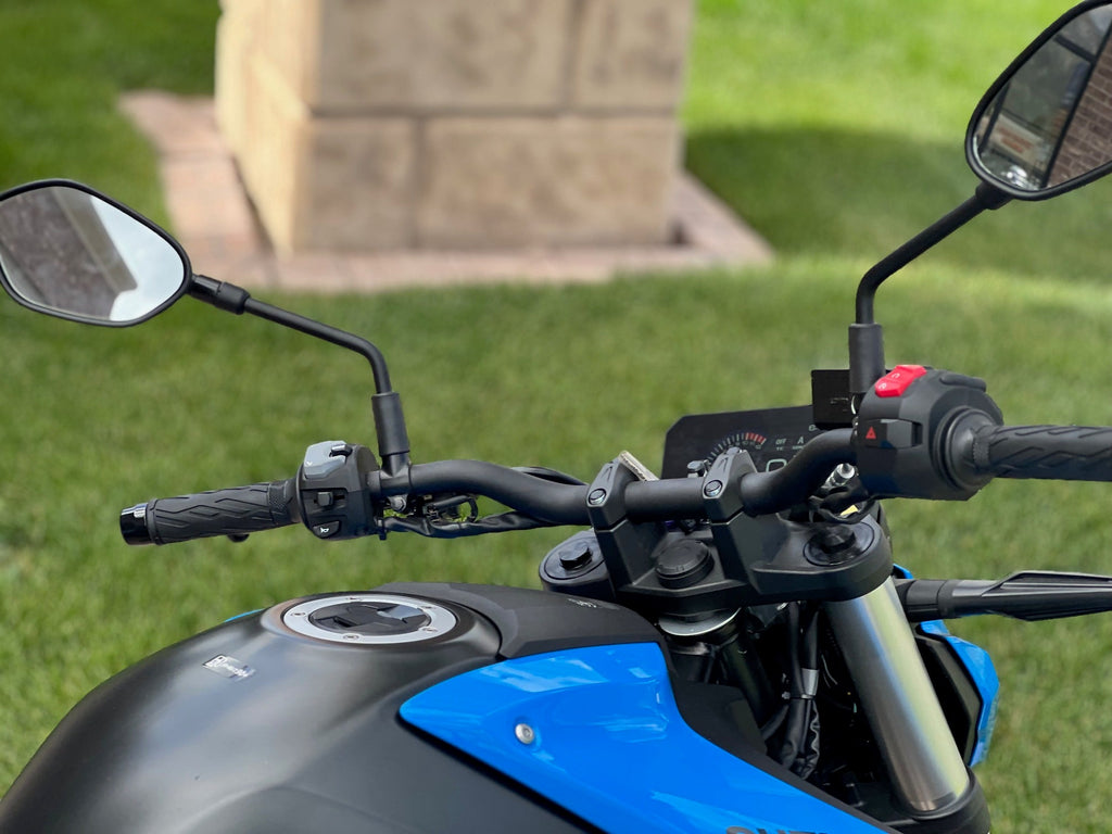 2023 SUZUKI GSX-8S