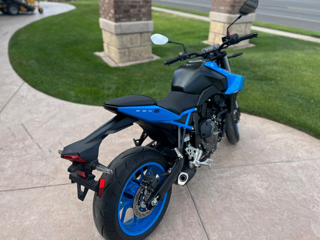 2023 SUZUKI GSX-8S