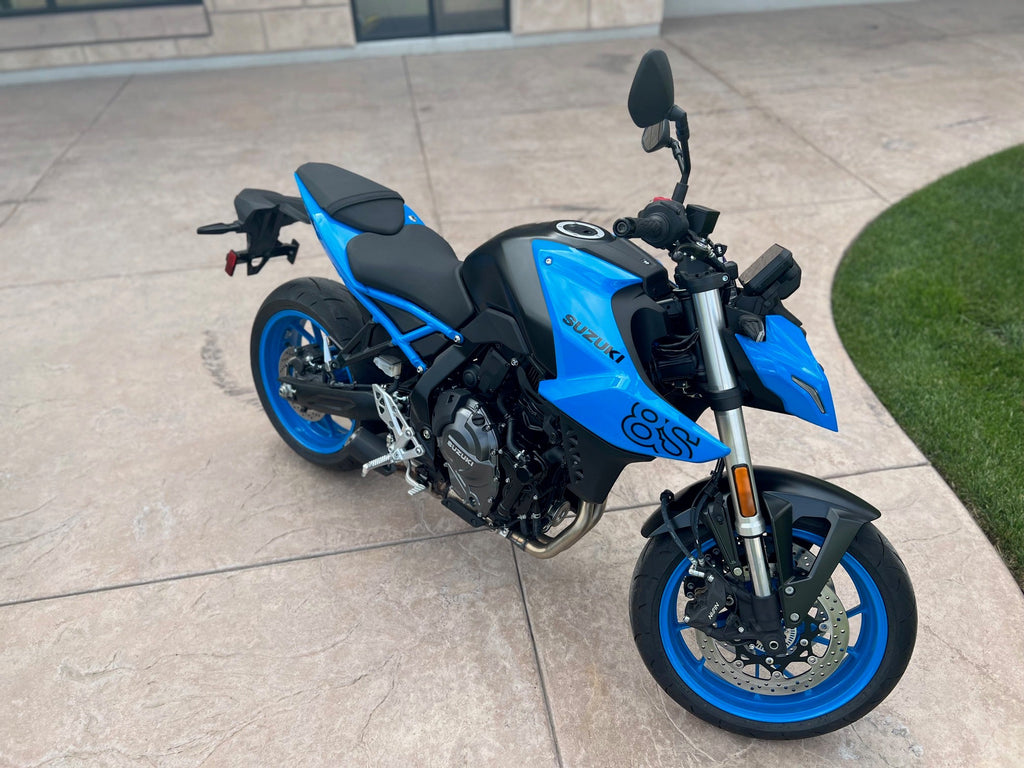 2023 SUZUKI GSX-8S