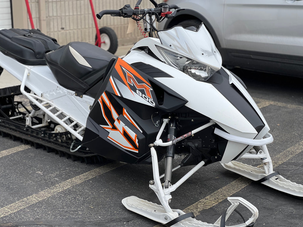 S2013 M 800 SNO PRO 162" LTD 2 W/0 ES WHITE