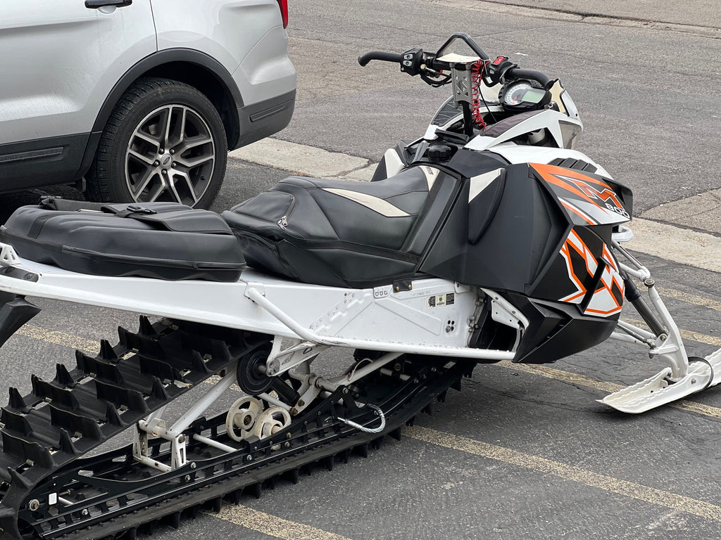 S2013 M 800 SNO PRO 162" LTD 2 W/0 ES WHITE