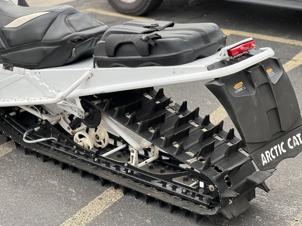 S2013 M 800 SNO PRO 162" LTD 2 W/0 ES WHITE