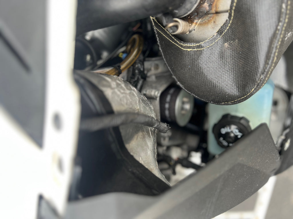 S2013 M 800 SNO PRO 162" LTD 2 W/0 ES WHITE