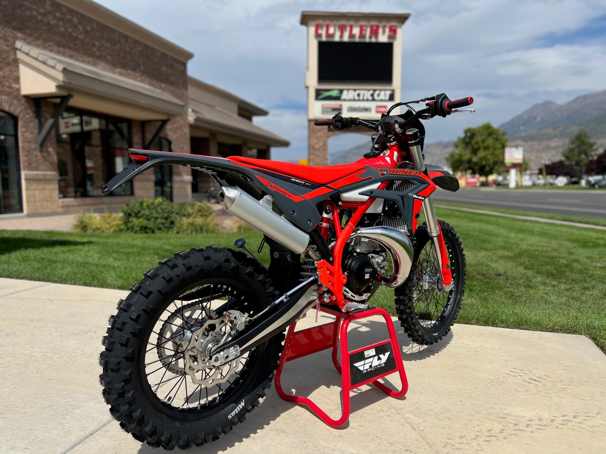 2025 Beta 250 XTrainer