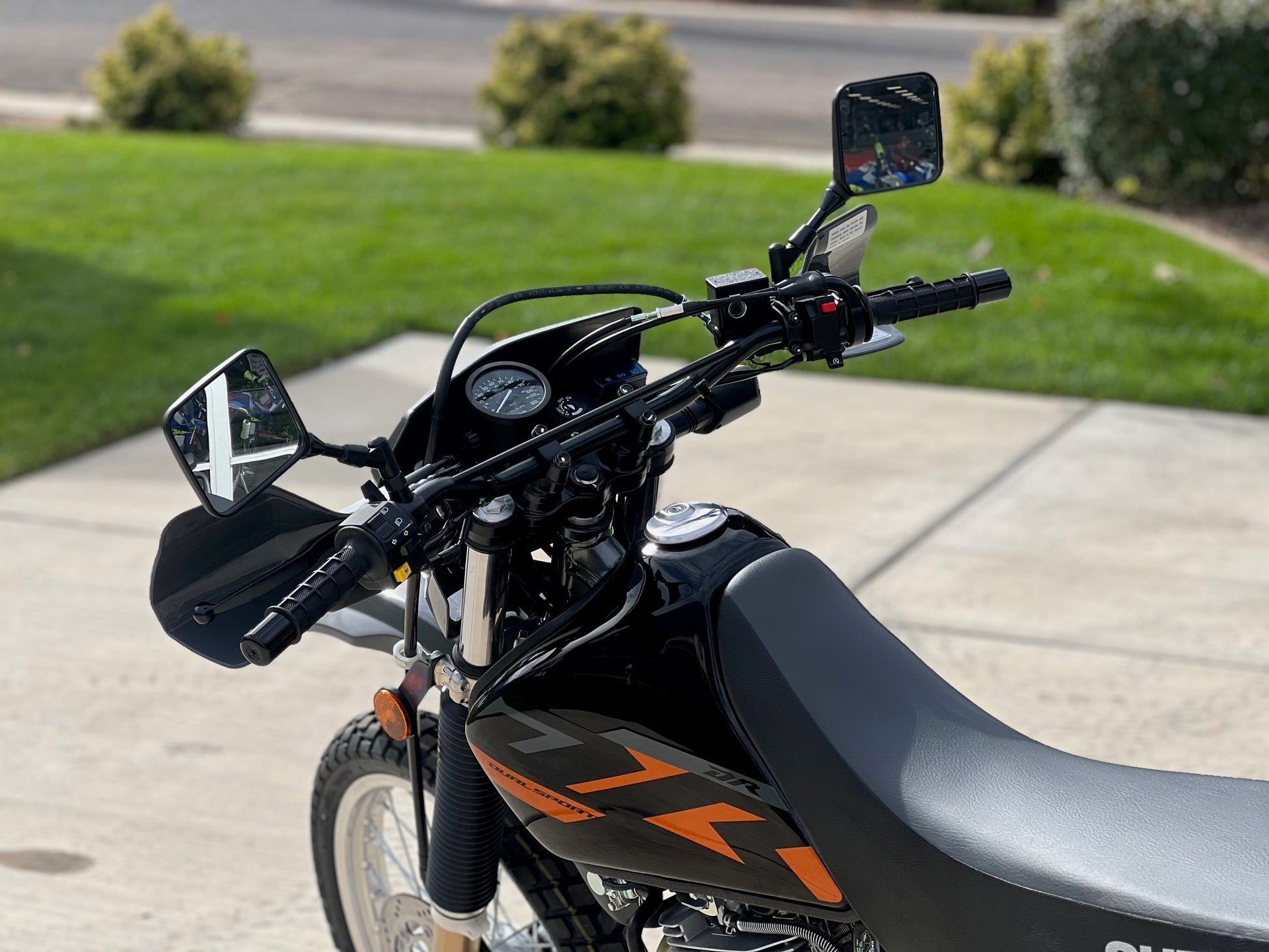 2026 DR650S Dual Sport  Black